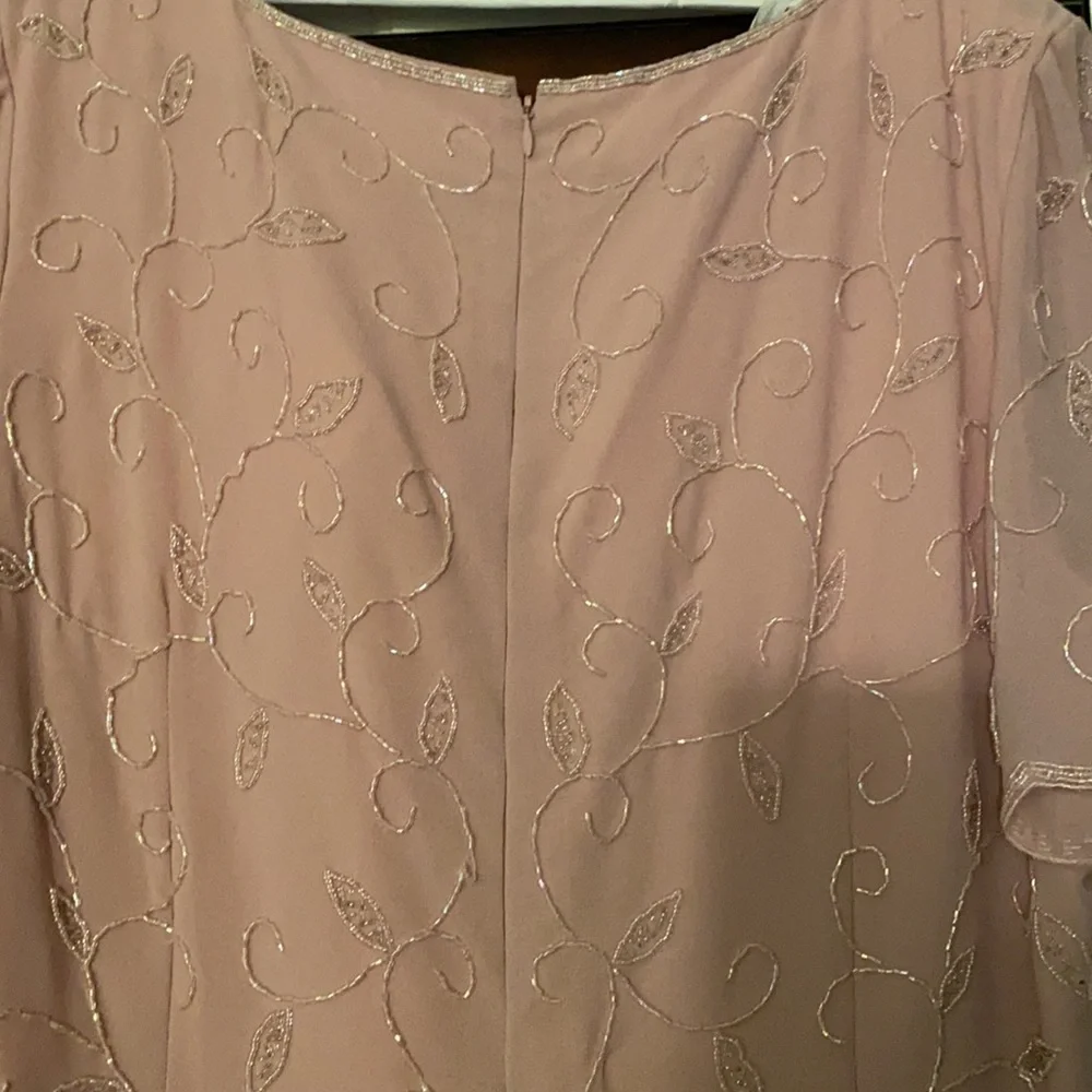 Evening Gown - Picture 6 of 7